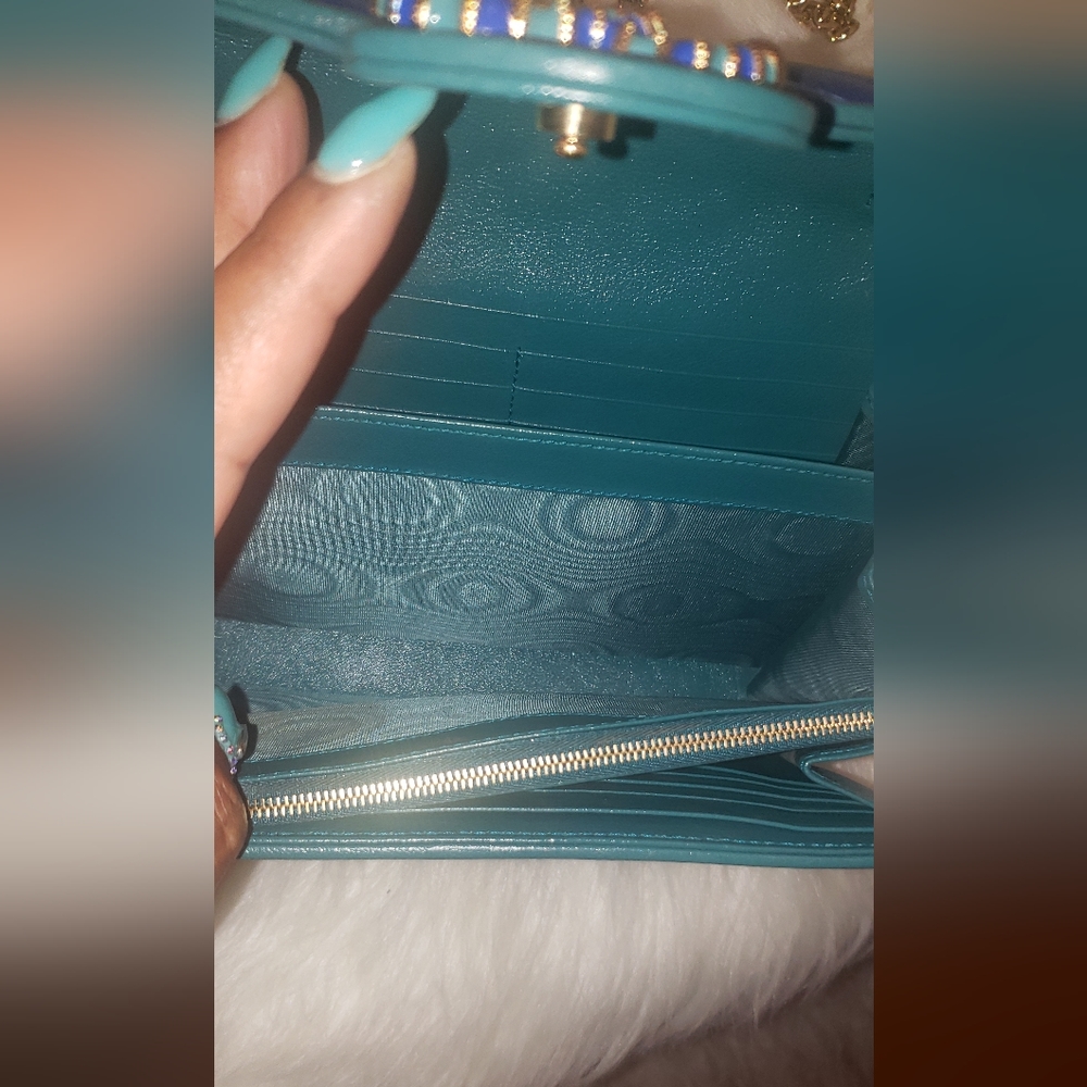 Gucci GG Marmont Mini Bag - Picture 4 of 8